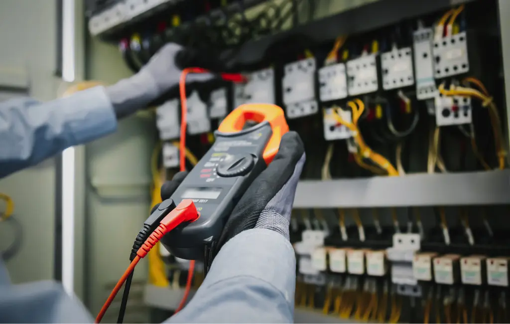 Matériel électrique de régulation