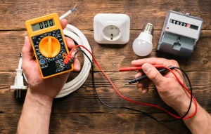 Lire la suite à propos de l’article Faire son électricité soi-même : quelles assurances choisir ?