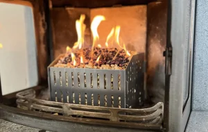 Lire la suite à propos de l’article Panier bruleur à pellet : l&rsquo;innovation pour optimiser votre poêle à bois