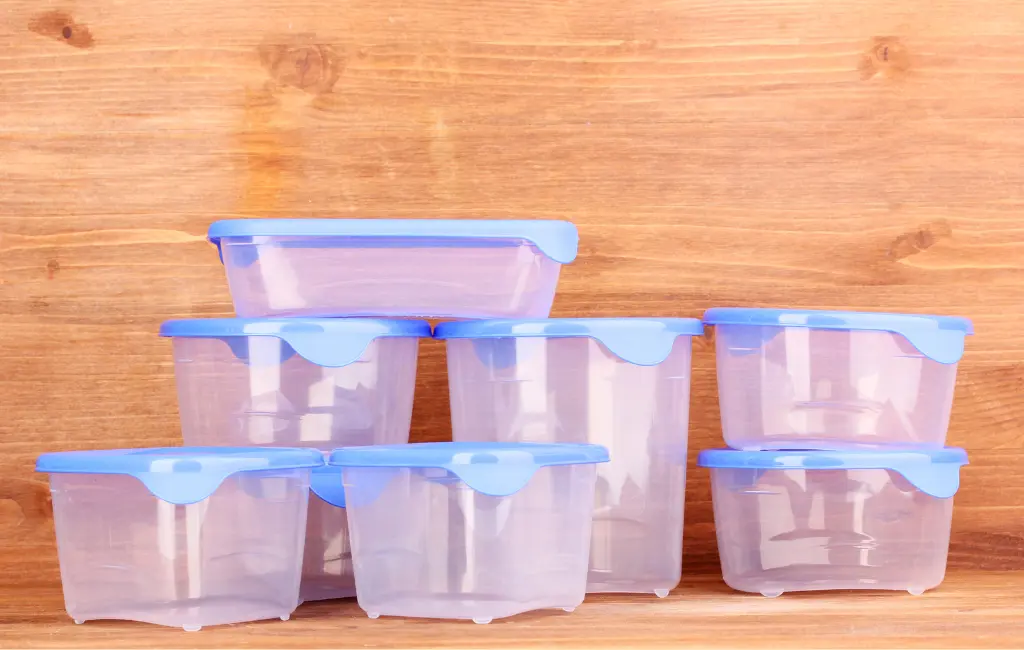 Rangement plastique en boite